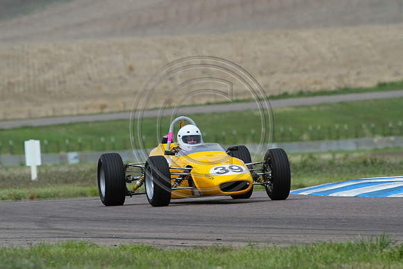 Philip_2014_0518-3470