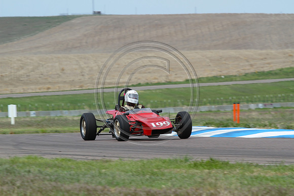 Philip_2014_0518-3452