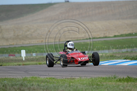 Philip_2014_0518-3424